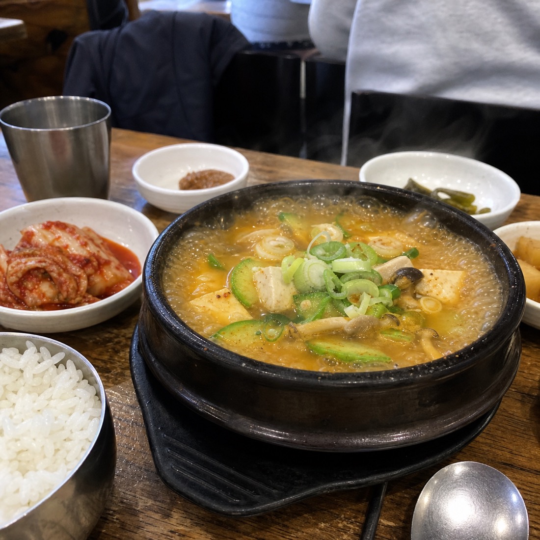 Ttukbaegi-jip